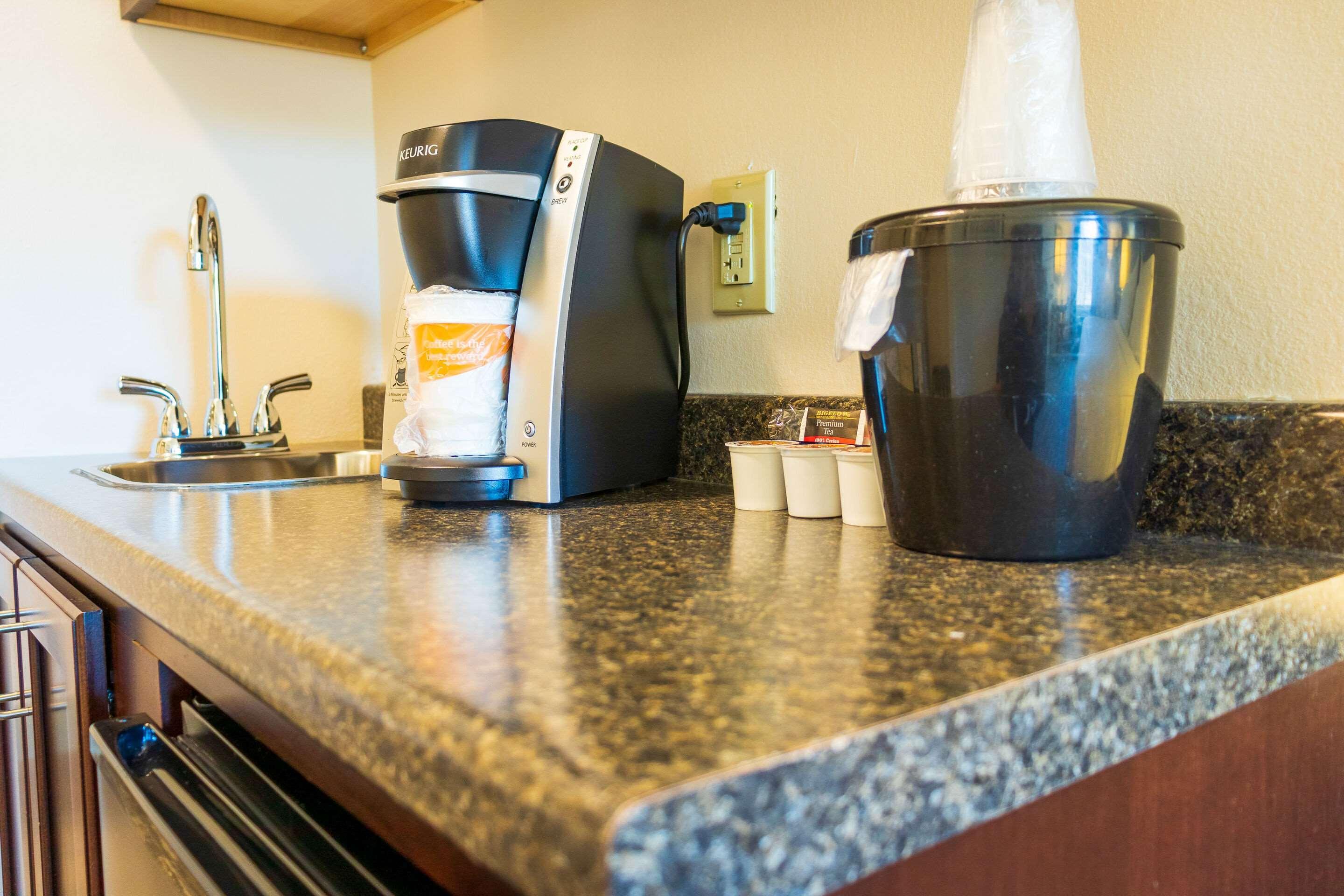 Comfort Inn & Suites Plainville-Foxboro Екстериор снимка