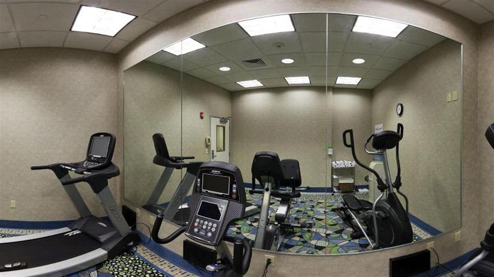 Comfort Inn & Suites Plainville-Foxboro Екстериор снимка